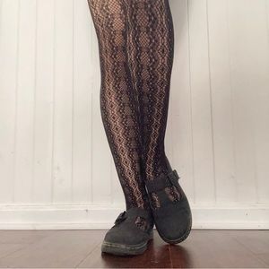 ★ SLIP ON DOC MARTENS ★